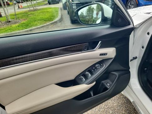 Used 2021 Honda Accord Touring image 20