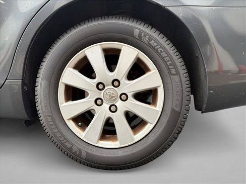 Used 2008 Toyota Camry XLE FWD image 9