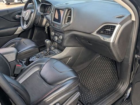 Used 2022 Jeep Cherokee Latitude image 16