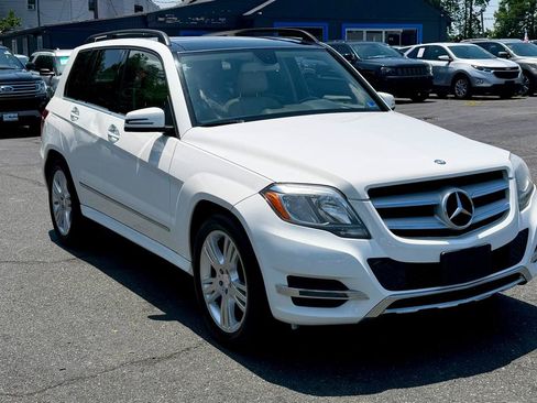 Used 2013 Mercedes-Benz GLK 350 4MATIC image 4