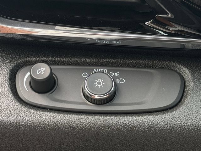 New 2026 Buick Envista Preferred FWD image 21