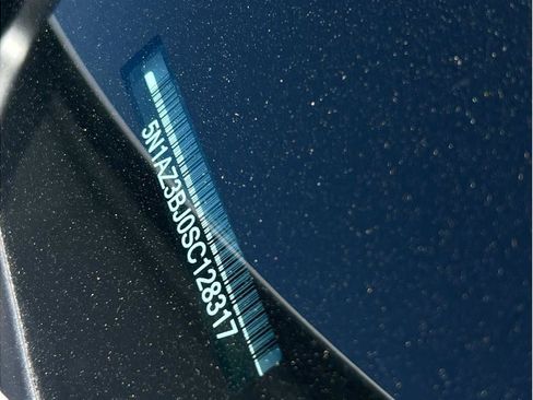 Used 2025 Nissan Murano SV FWD image 22