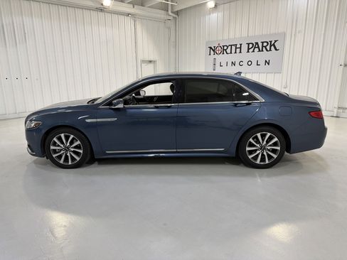 Used 2020 Lincoln Continental w/ Convenience Package image 2