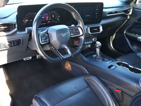 Used 2024 Ford Mustang GT Premium image 9