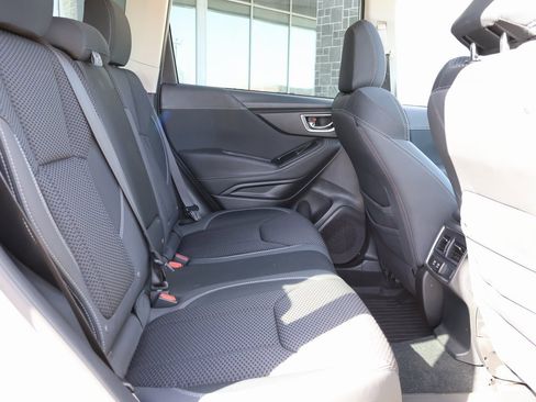 Used 2020 Subaru Forester Premium image 13