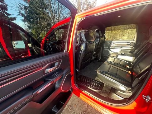 Used 2024 RAM 1500 Laramie image 20