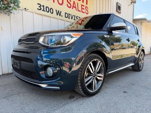 Used 2018 Kia Soul + FWD image 4