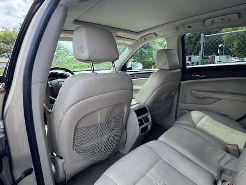Used 2010 Cadillac SRX Luxury FWD image 17