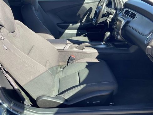 Used 2015 Chevrolet Camaro LT image 9