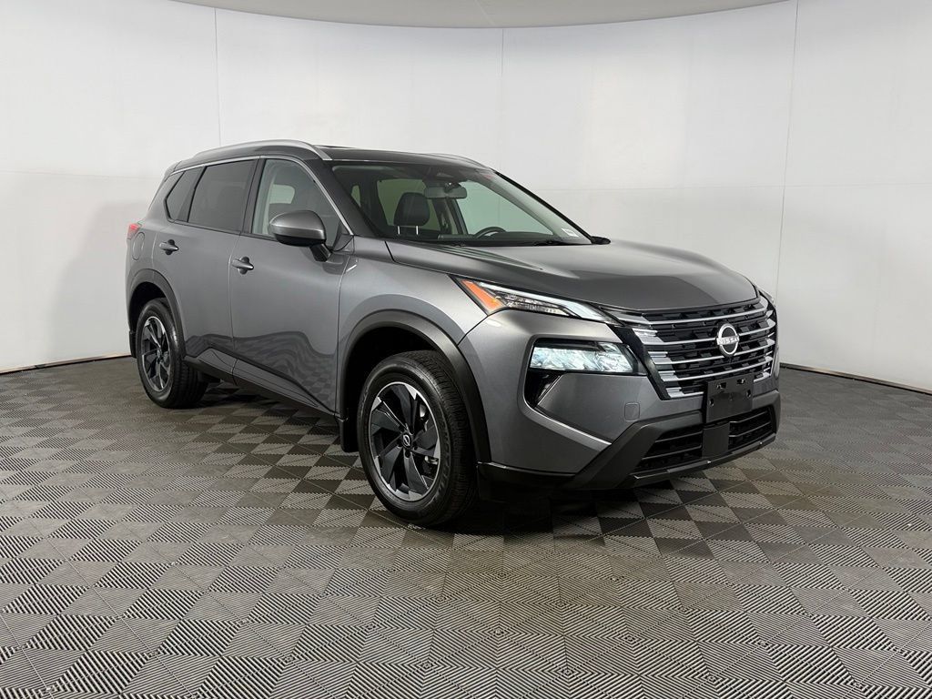Used 2024 Nissan Rogue SV w/ SV Premium Package AWD/4WD image 5