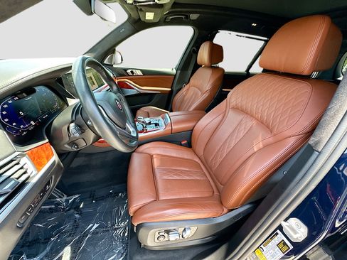 Used 2022 BMW ALPINA XB7 AWD/4WD image 19