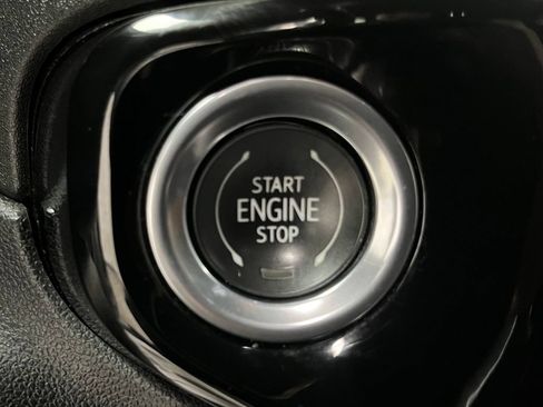 Used 2022 Chevrolet Silverado 1500 LTZ AWD/4WD image 34