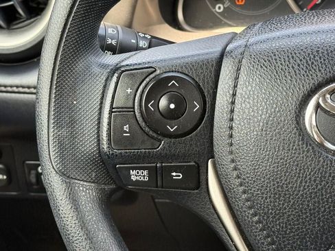 Used 2013 Toyota RAV4 XLE AWD/4WD image 20