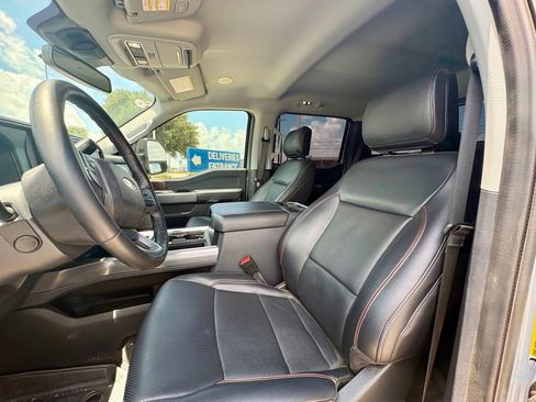 Used 2024 Ford F350 Lariat w/ Lariat Ultimate Package AWD/4WD image 17
