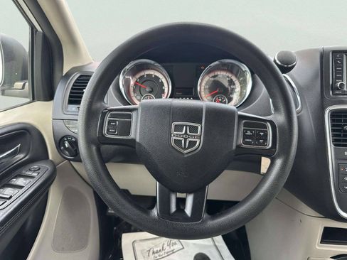 Used 2017 Dodge Grand Caravan SE w/ Power Window Group FWD image 24
