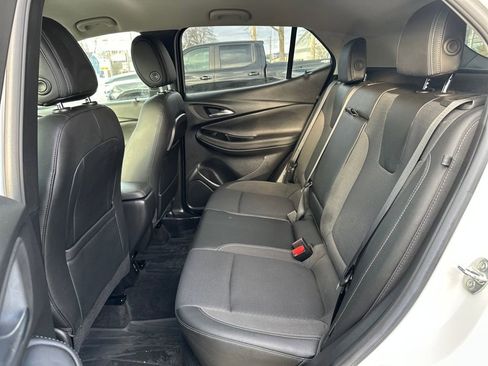 Used 2022 Buick Encore GX Select w/ Sport Touring Package image 18