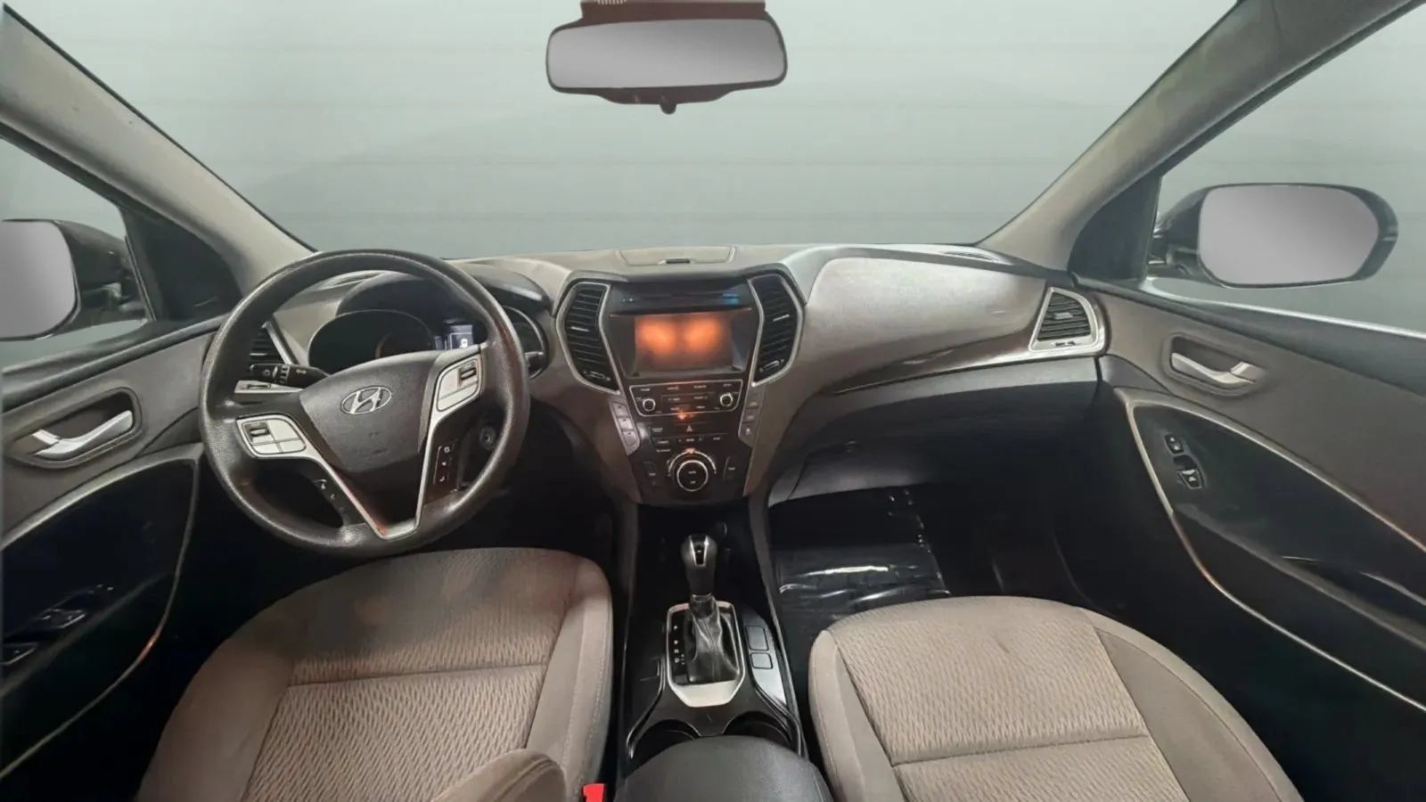 Used 2017 Hyundai Santa Fe SE FWD image 9