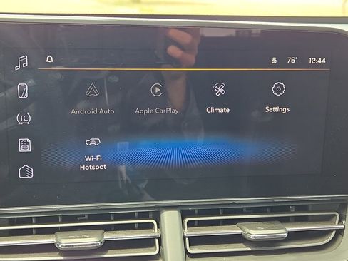 Used 2025 Chevrolet Trax LT FWD image 28