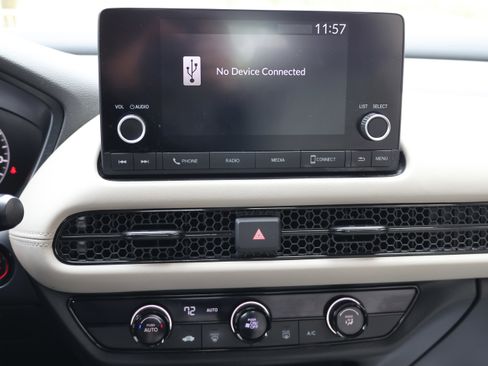 Used 2023 Honda HR-V LX image 27