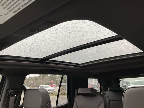 Used 2022 GMC Yukon Denali image 23