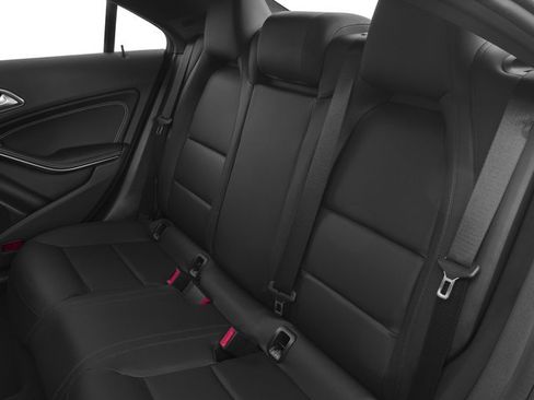 Used 2016 Mercedes-Benz CLA 250 image 14
