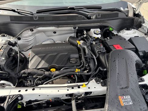Used 2025 Buick Envista Sport Touring FWD image 31