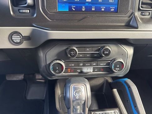 Used 2022 Ford Bronco Black Diamond image 27