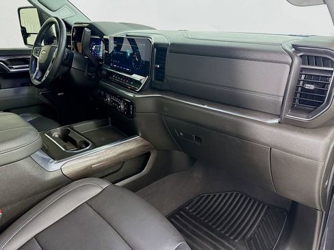 Used 2024 Chevrolet Silverado 3500 LTZ image 30