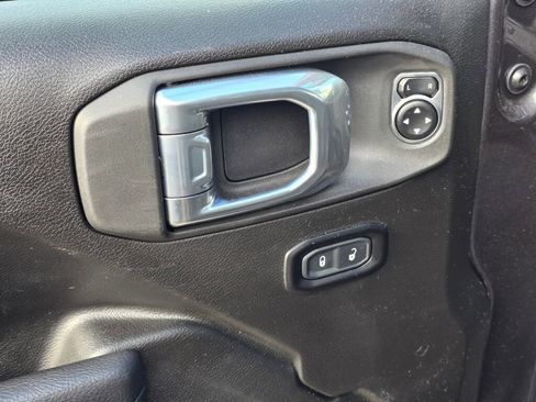 Used 2024 Jeep Wrangler Unlimited Rubicon w/ Convenience Group image 24