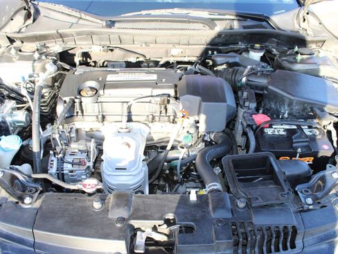 Used 2013 Honda Accord LX image 26