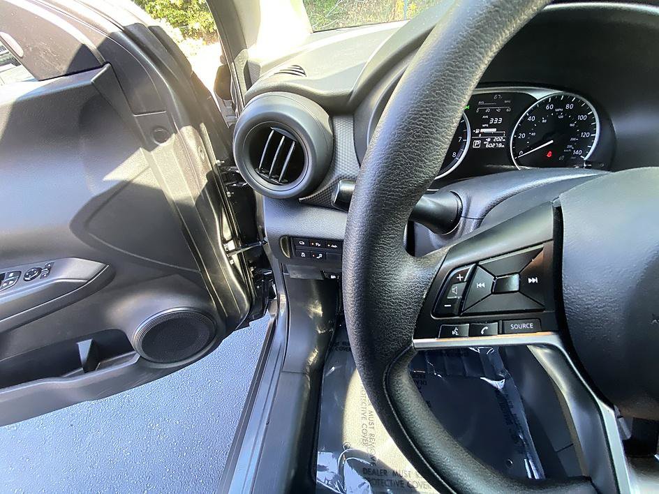 Used 2021 Nissan Kicks S FWD image 14