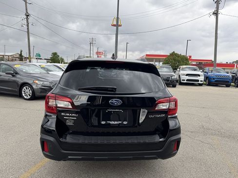 Used 2019 Subaru Outback 2.5i Touring w/ Popular Package #3A AWD/4WD image 6