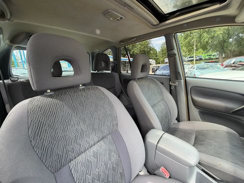 Used 2002 Toyota RAV4 4WD image 25