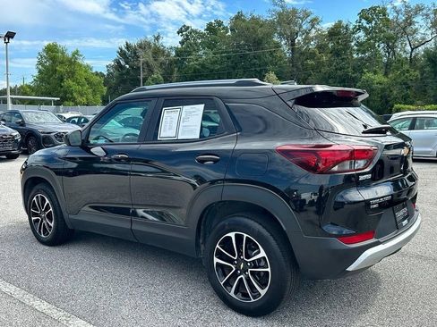 Used 2025 Chevrolet TrailBlazer LT AWD/4WD image 23