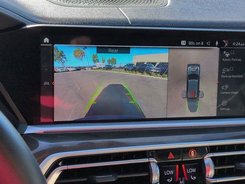 Used 2022 BMW X5 sDrive40i w/ M Sport Package image 17