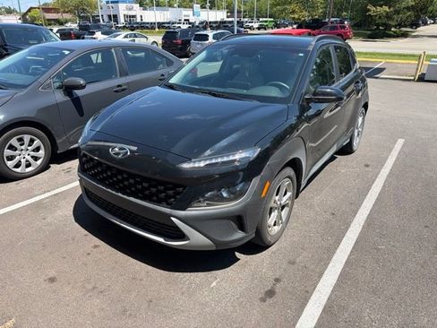 Used 2023 Hyundai Kona SEL w/ Cargo Package AWD/4WD image 3