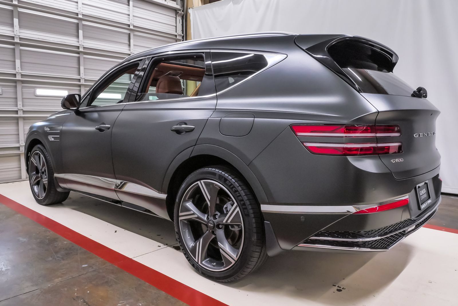 Certified 2025 Genesis GV80 2.5T Prestige AWD/4WD image 8