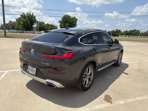 Used 2024 BMW X4 xDrive30i w/ Parking Assistance Package AWD/4WD image 4
