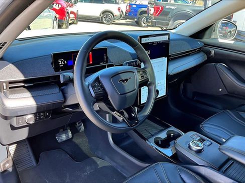 Certified 2022 Ford Mustang Mach-E Premium image 17