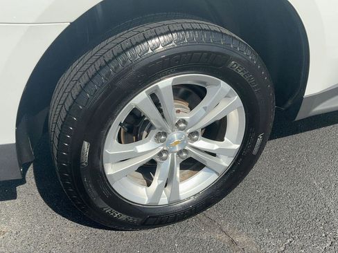 Used 2017 Chevrolet Equinox LS image 5