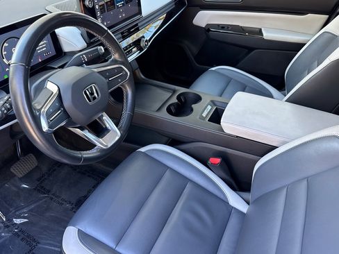 Used 2024 Honda Prologue Touring image 4