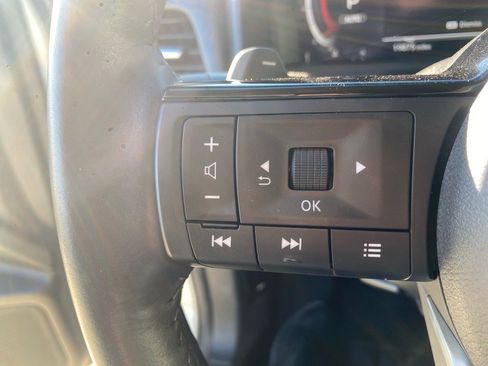 Used 2023 Nissan Rogue Platinum w/ Platinum Premium Package image 29