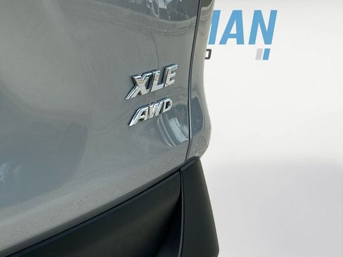 Used 2025 Toyota RAV4 XLE AWD/4WD image 23
