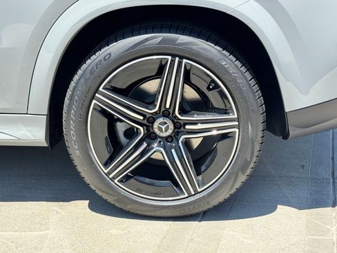 New 2025 Mercedes-Benz GLE 450 4MATIC Coupe image 17