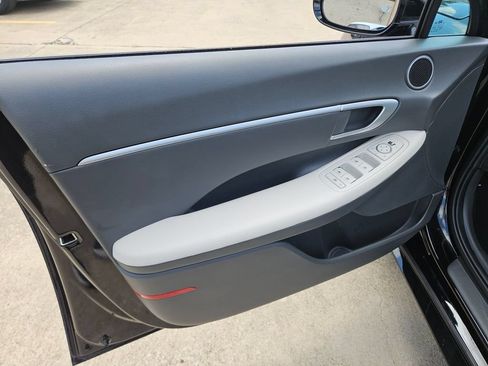 Used 2025 Hyundai Sonata SEL FWD image 9