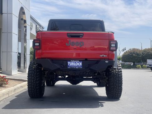 Used 2021 Jeep Gladiator Rubicon AWD/4WD image 6