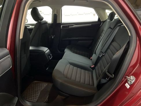 Used 2019 Ford Fusion SE image 17