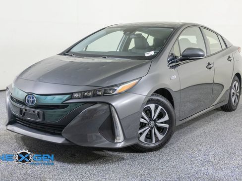 Used 2017 Toyota Prius Prime Premium w/ Carpet Mat Package FWD image 3