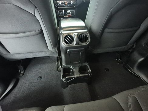 Used 2021 Jeep Wrangler Unlimited Sport AWD/4WD image 18