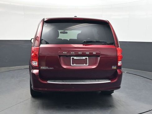 Used 2017 Dodge Grand Caravan GT image 5